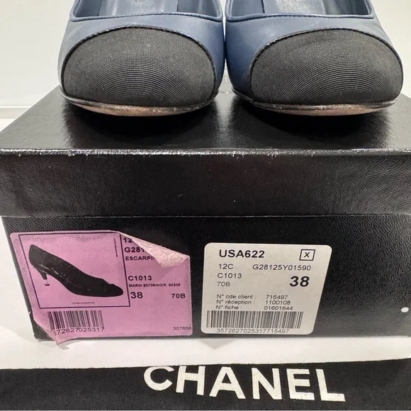 CHANEL Cruise 2012 Collection Cap Toe Pumps Navy Black 38 GUC - Picture 2 of 15